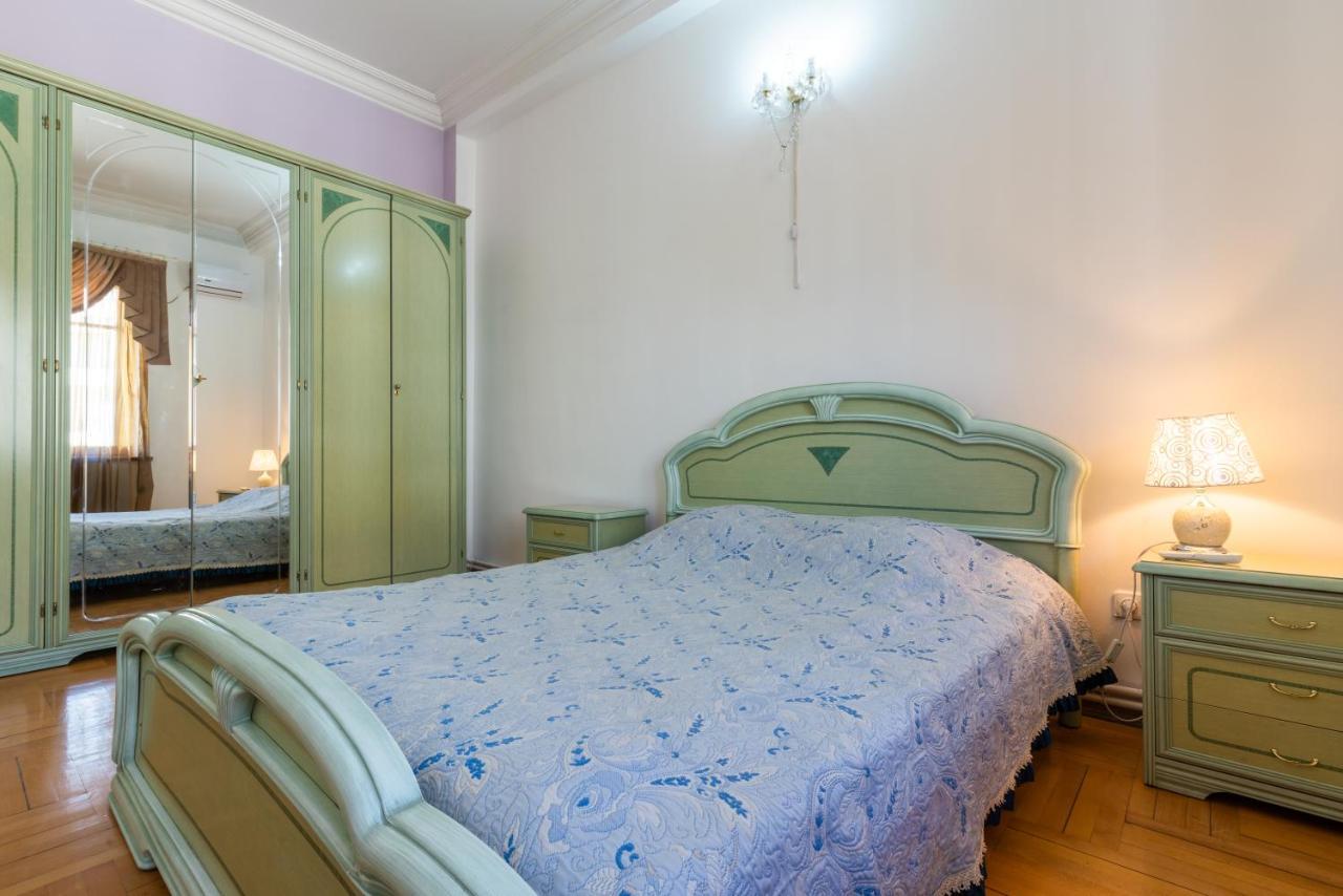 Hôtel Center 4 You à Tbilissi Extérieur photo